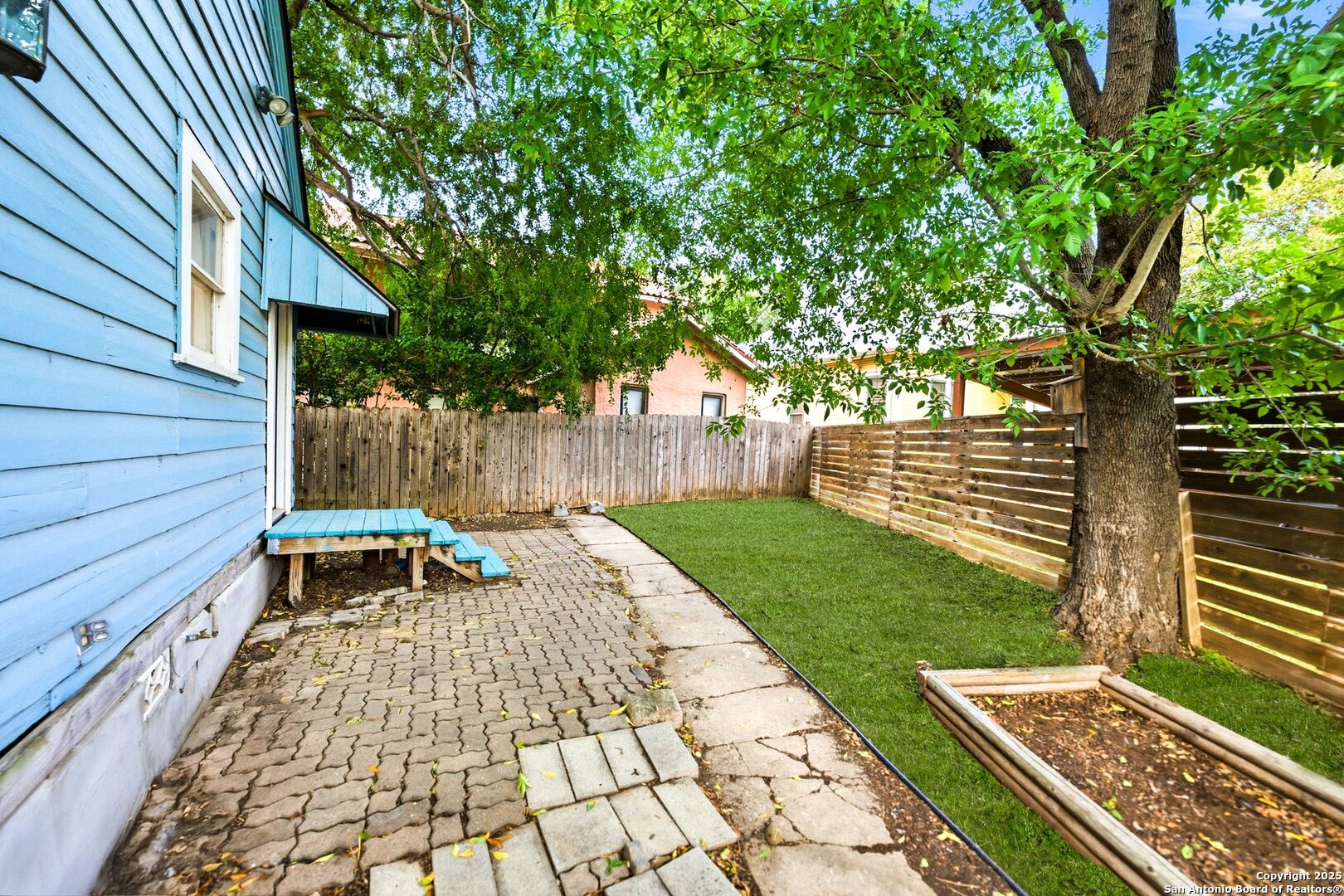 479 E Magnolia