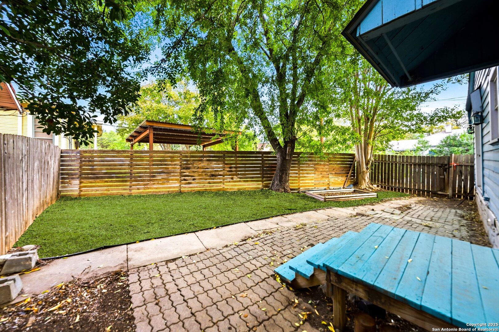 479 E Magnolia