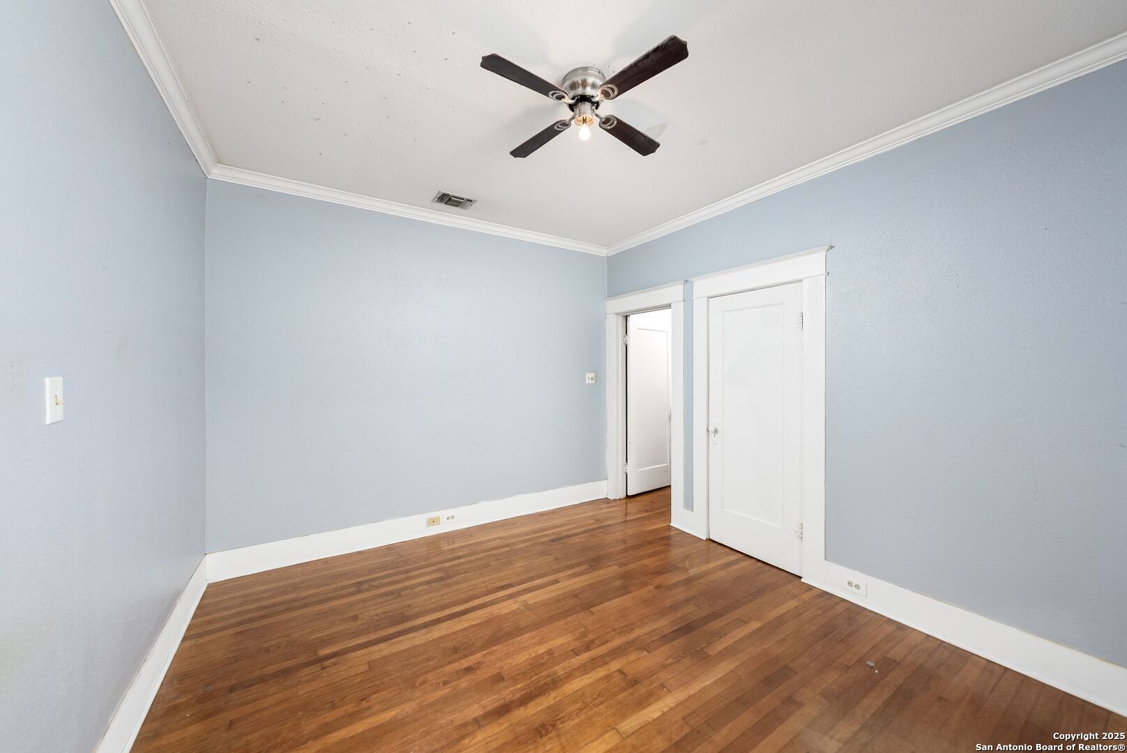 479 E Magnolia
