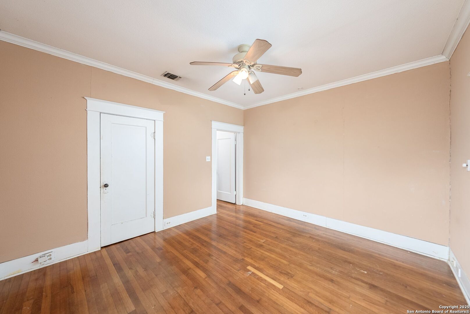 479 E Magnolia