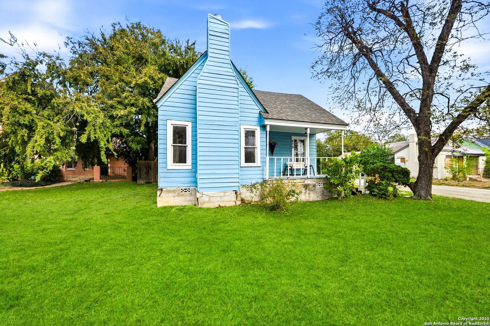 479 E Magnolia