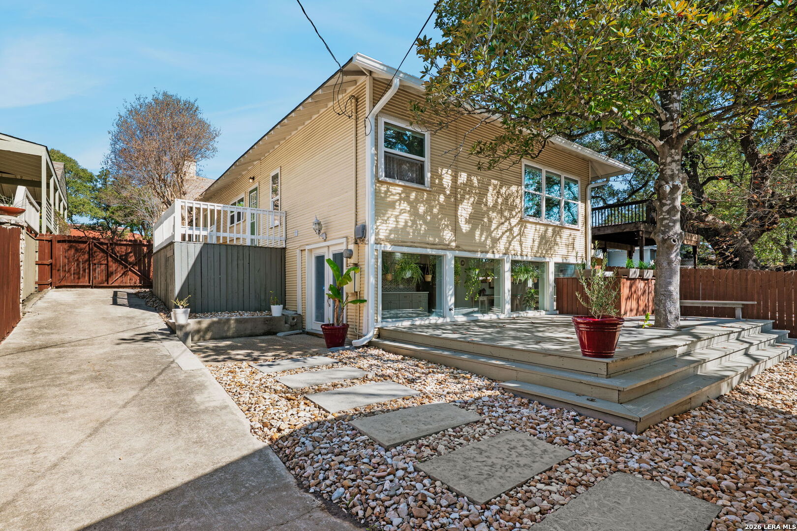 230 Argyle