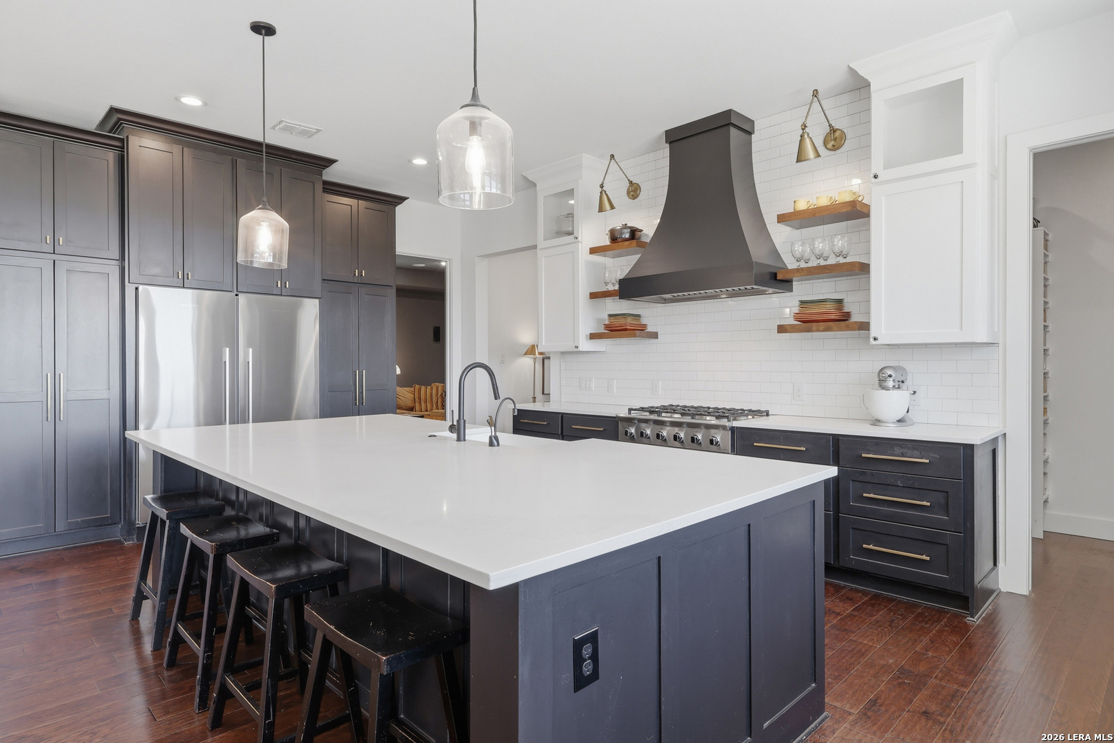 23850 Castle Peak