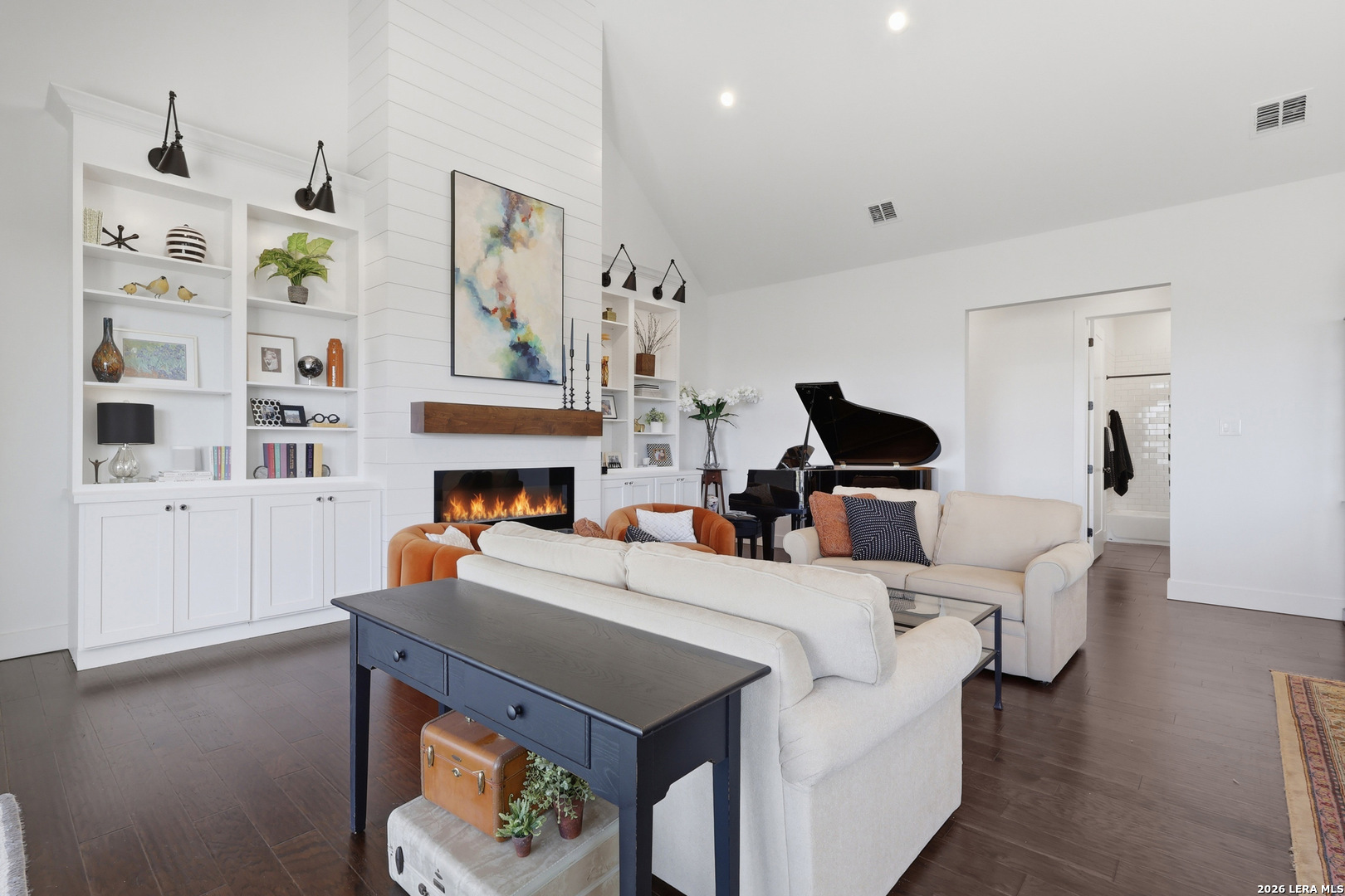 23850 Castle Peak