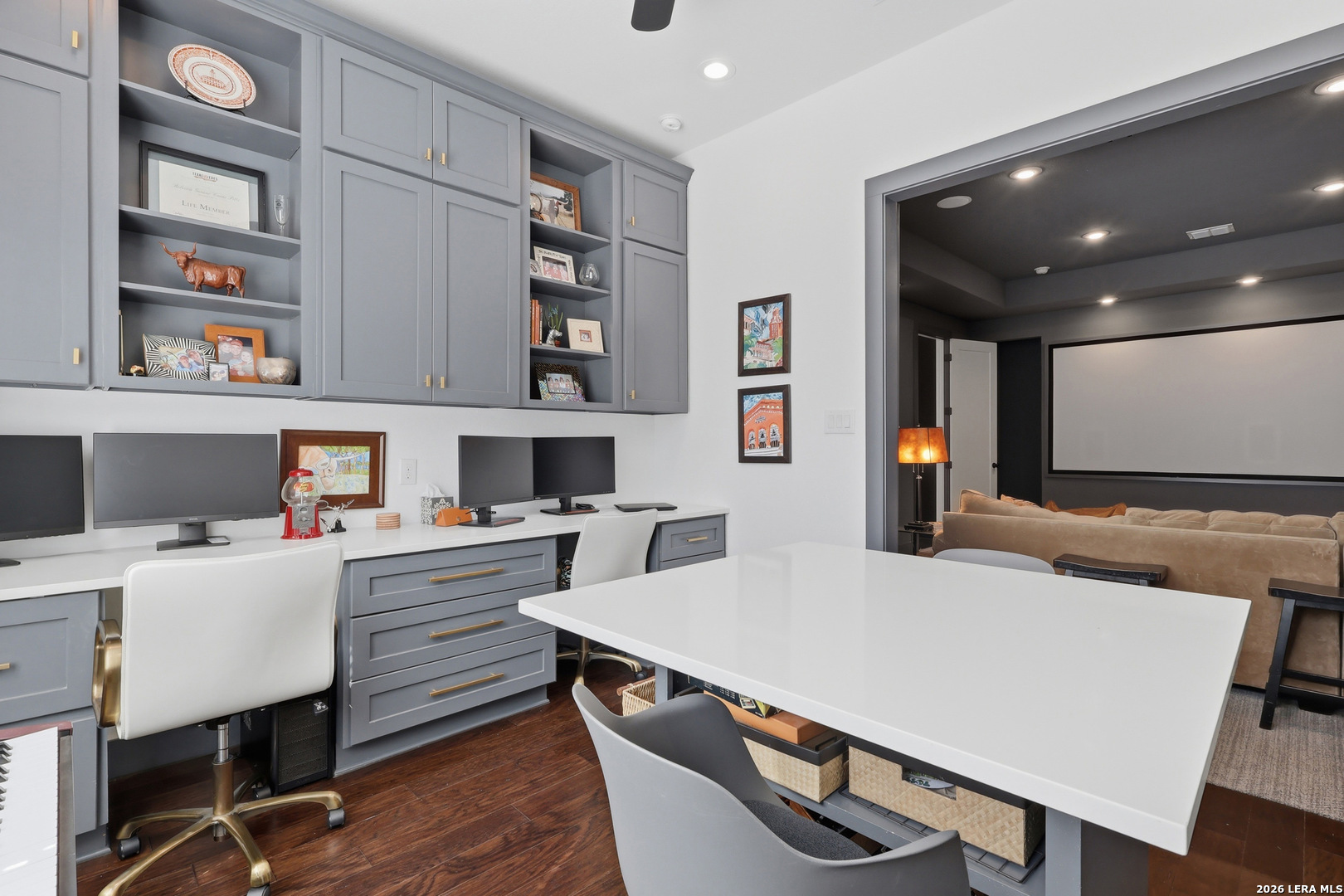 23850 Castle Peak