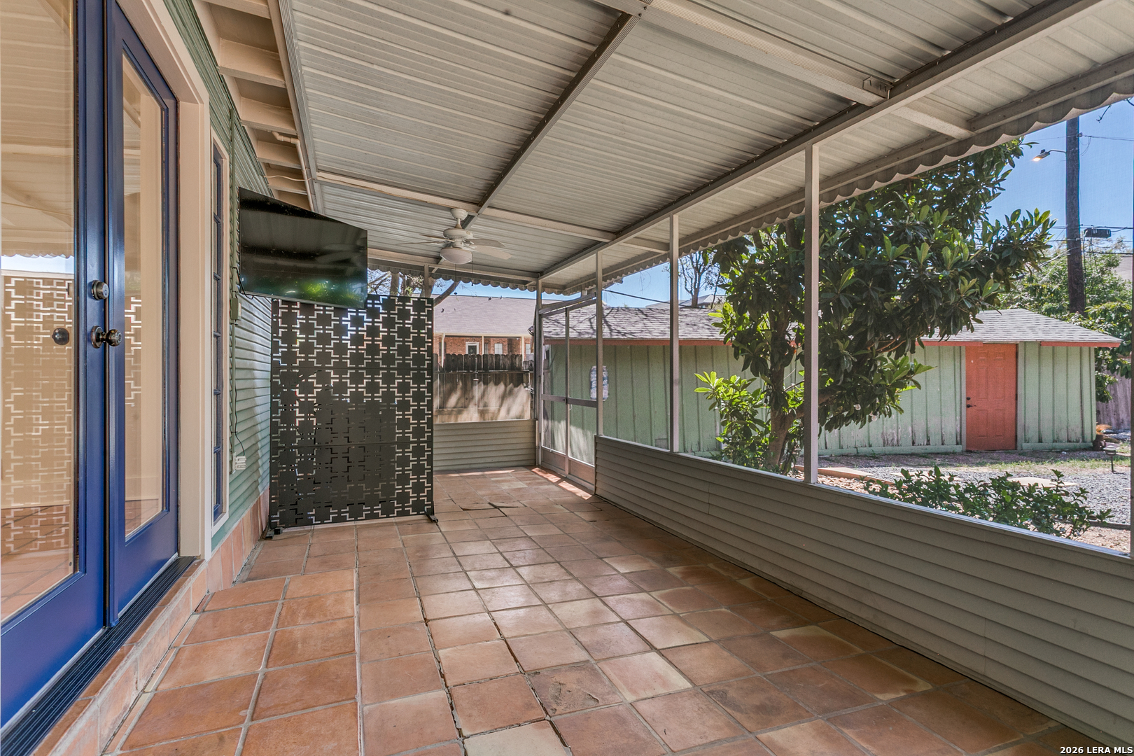 112 Eaton