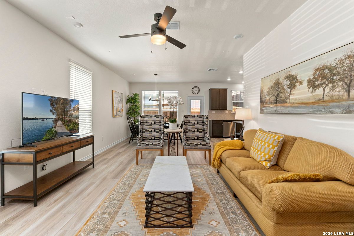 14839 Vance Jackson UNIT 1101