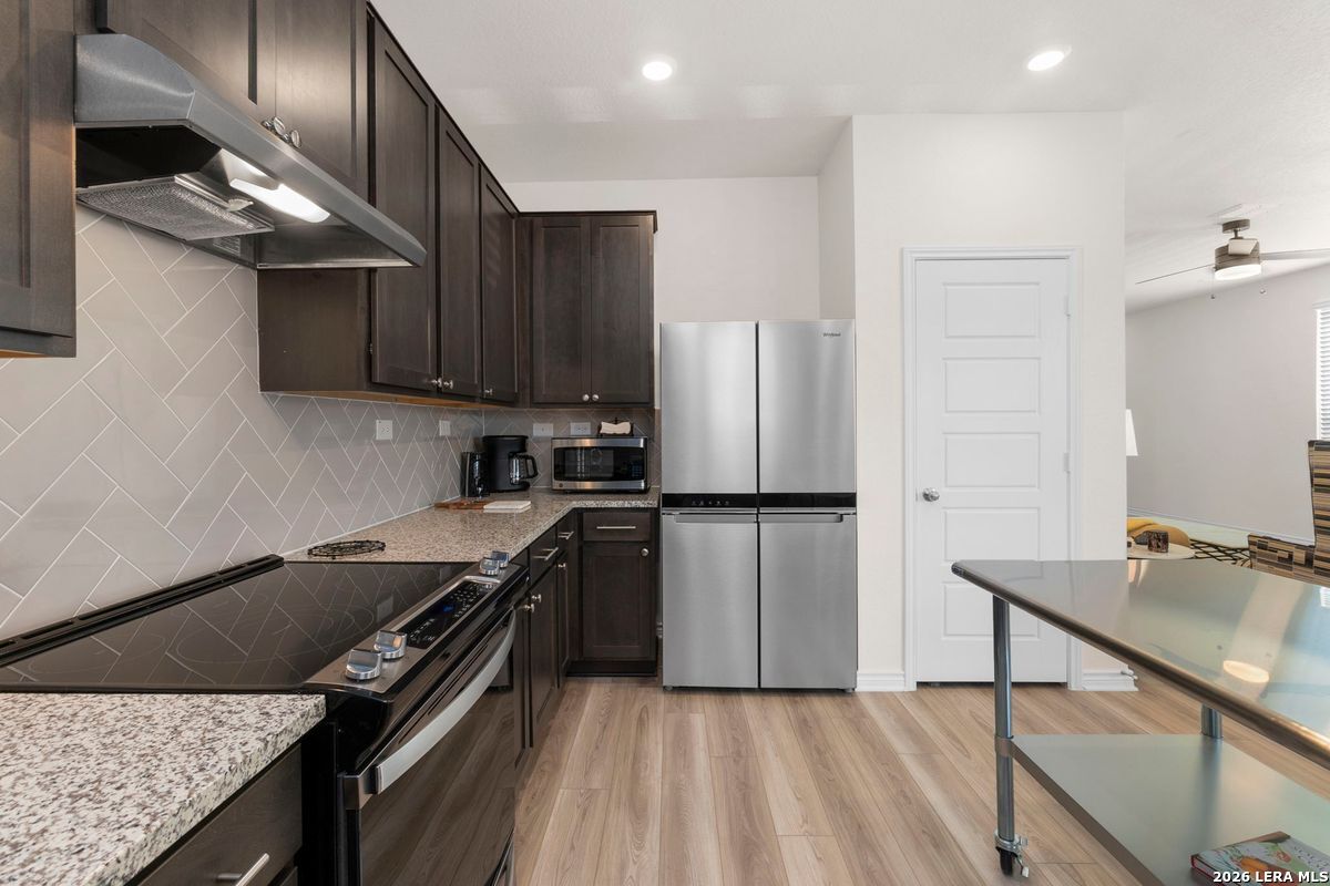 14839 Vance Jackson UNIT 1101