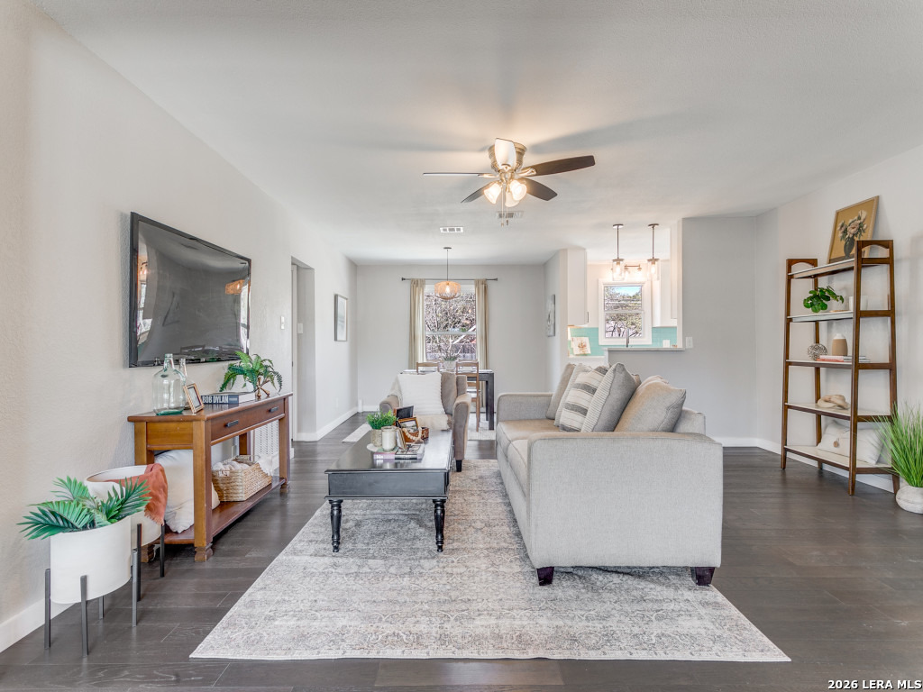 611 Greenwich Blvd