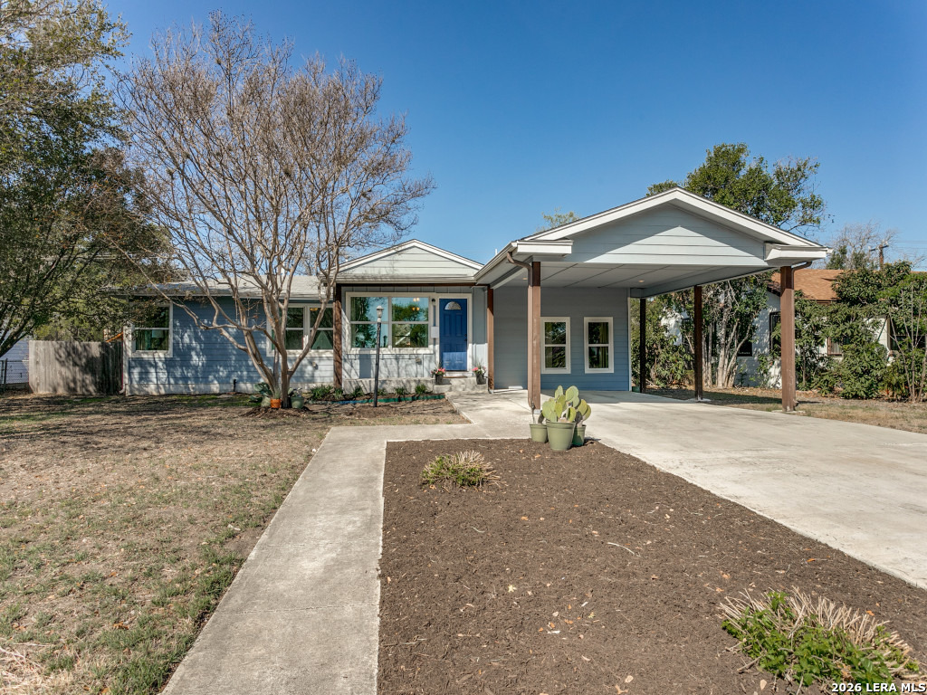 611 Greenwich Blvd