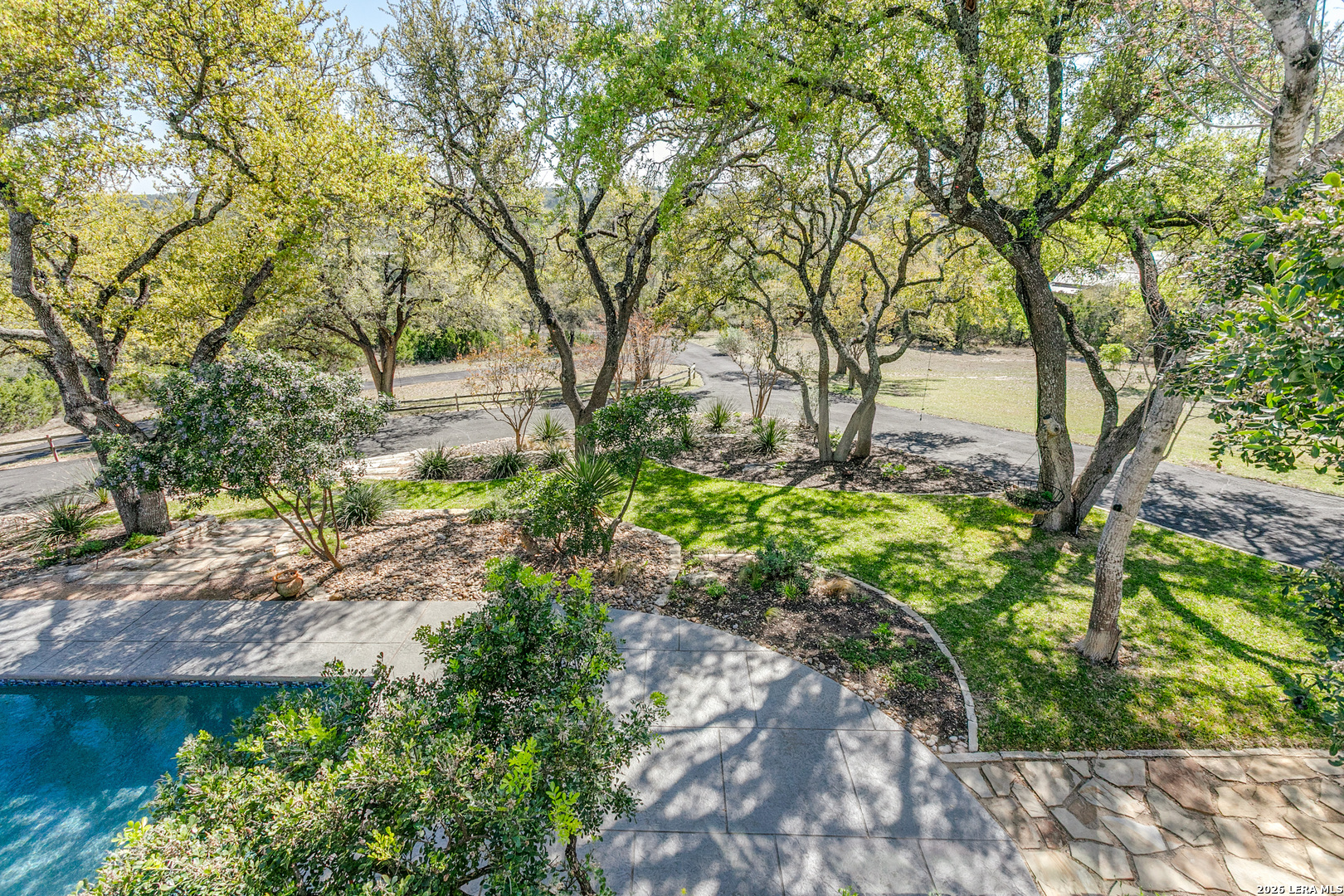 27359 Smithson Valley