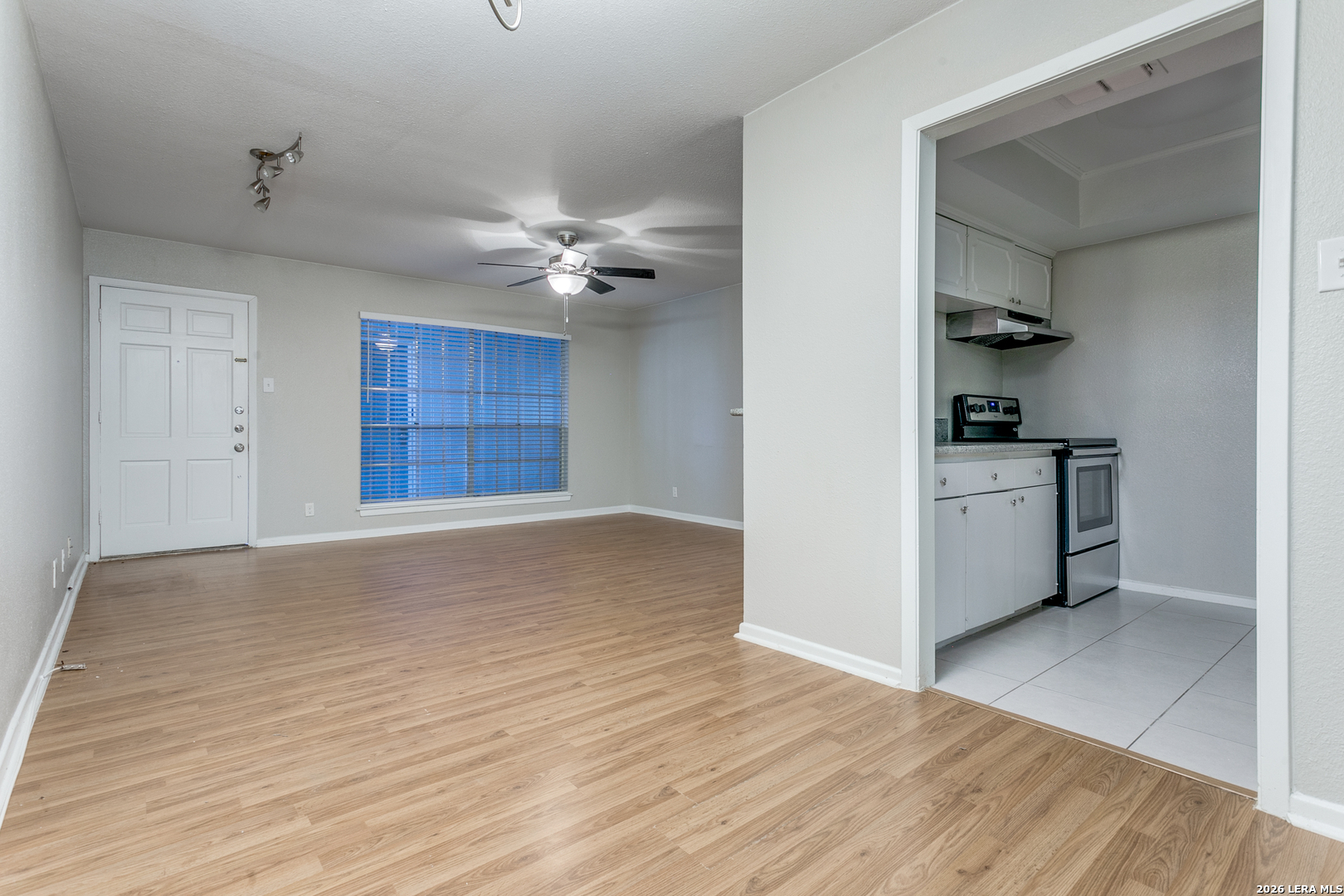 8401 N New Braunfels 207A