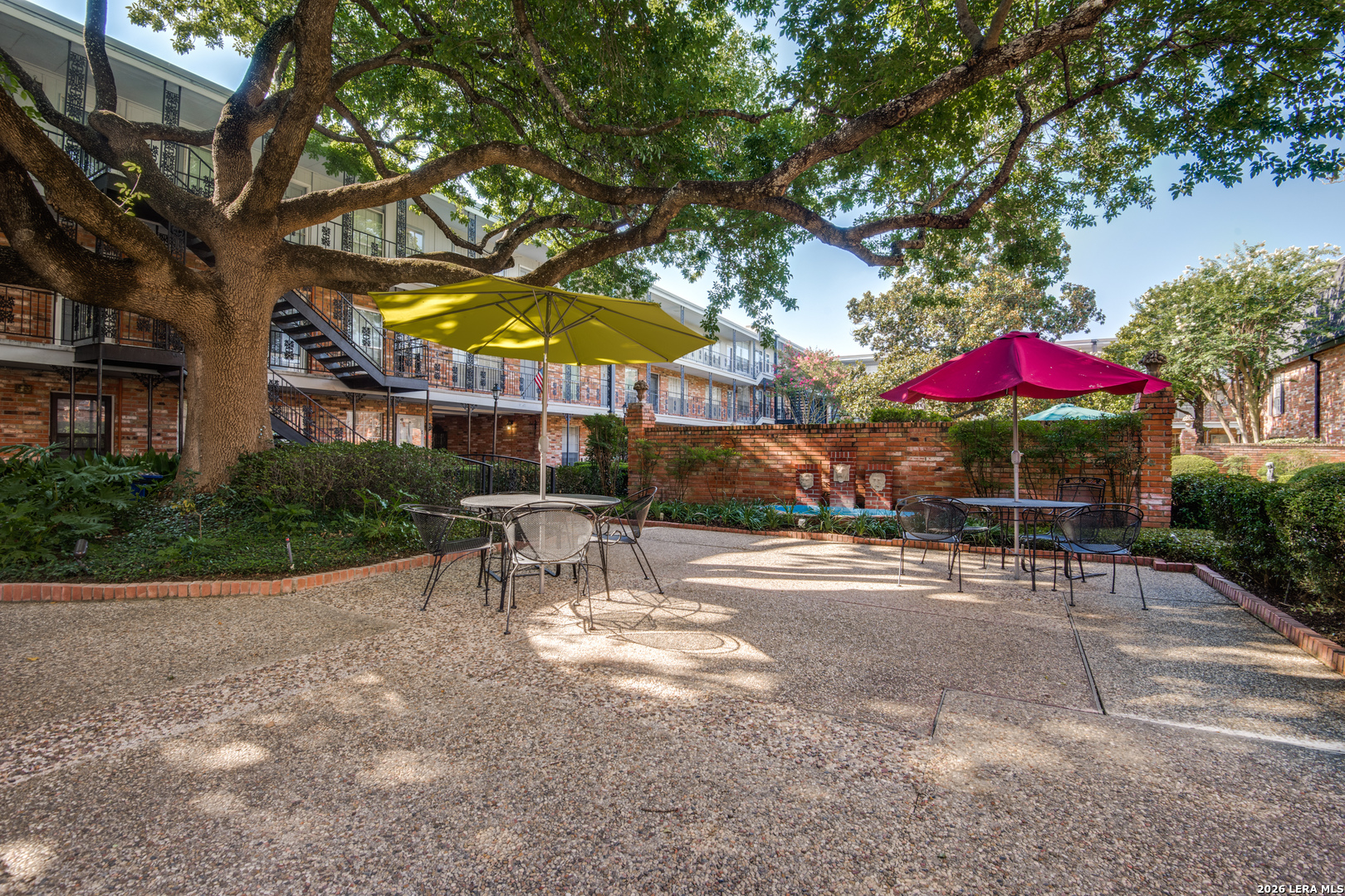 8401 N New Braunfels 207A