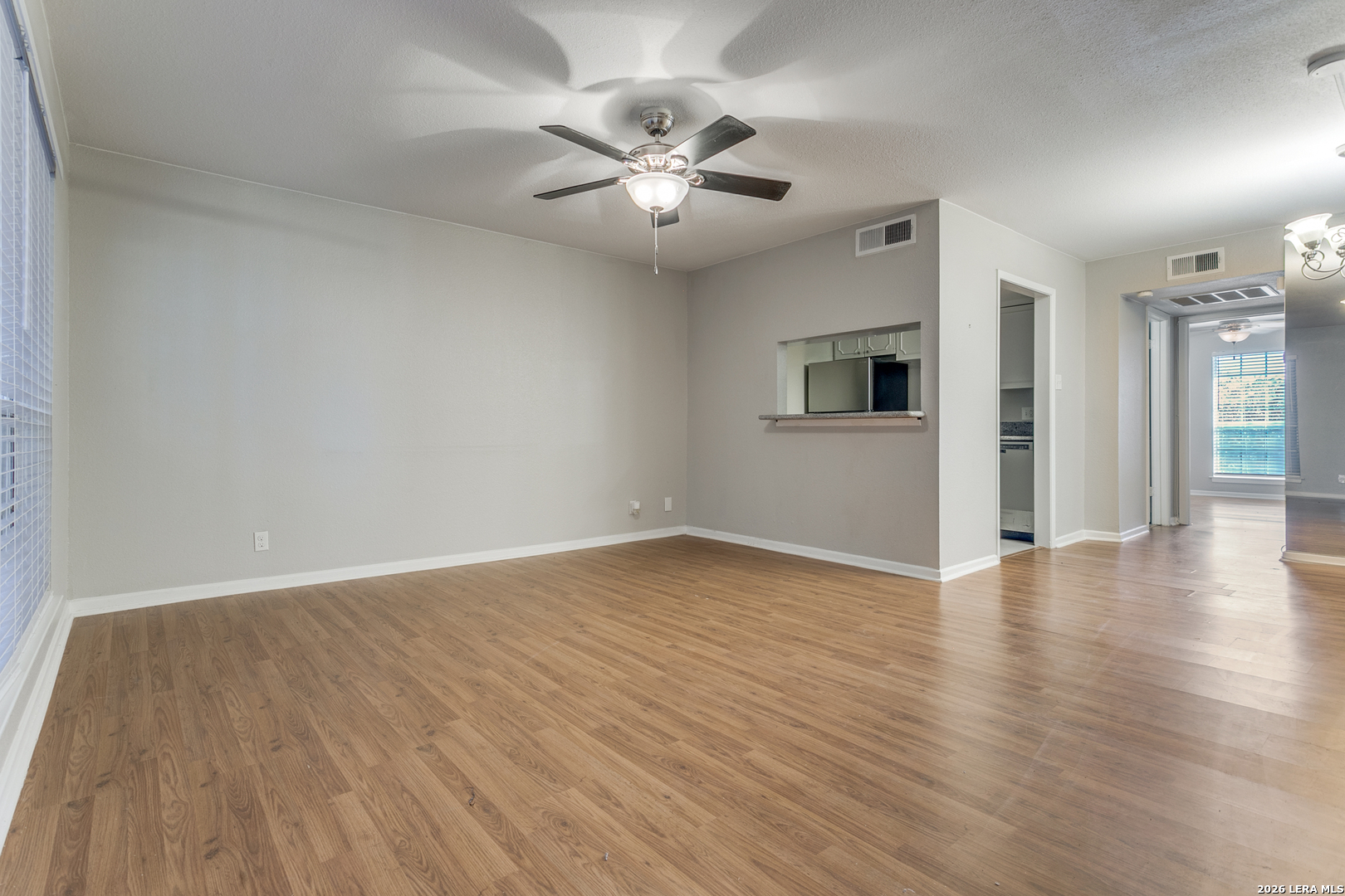 8401 N New Braunfels 207A