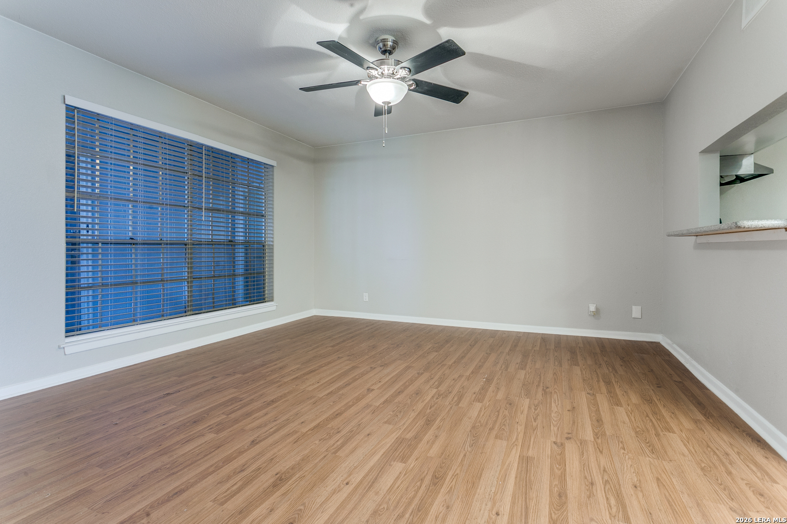 8401 N New Braunfels 207A