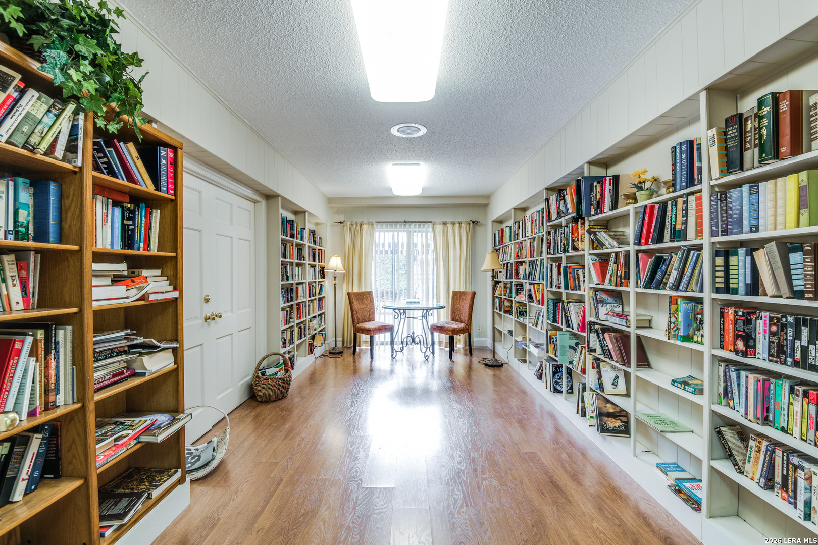 8401 N New Braunfels 207A