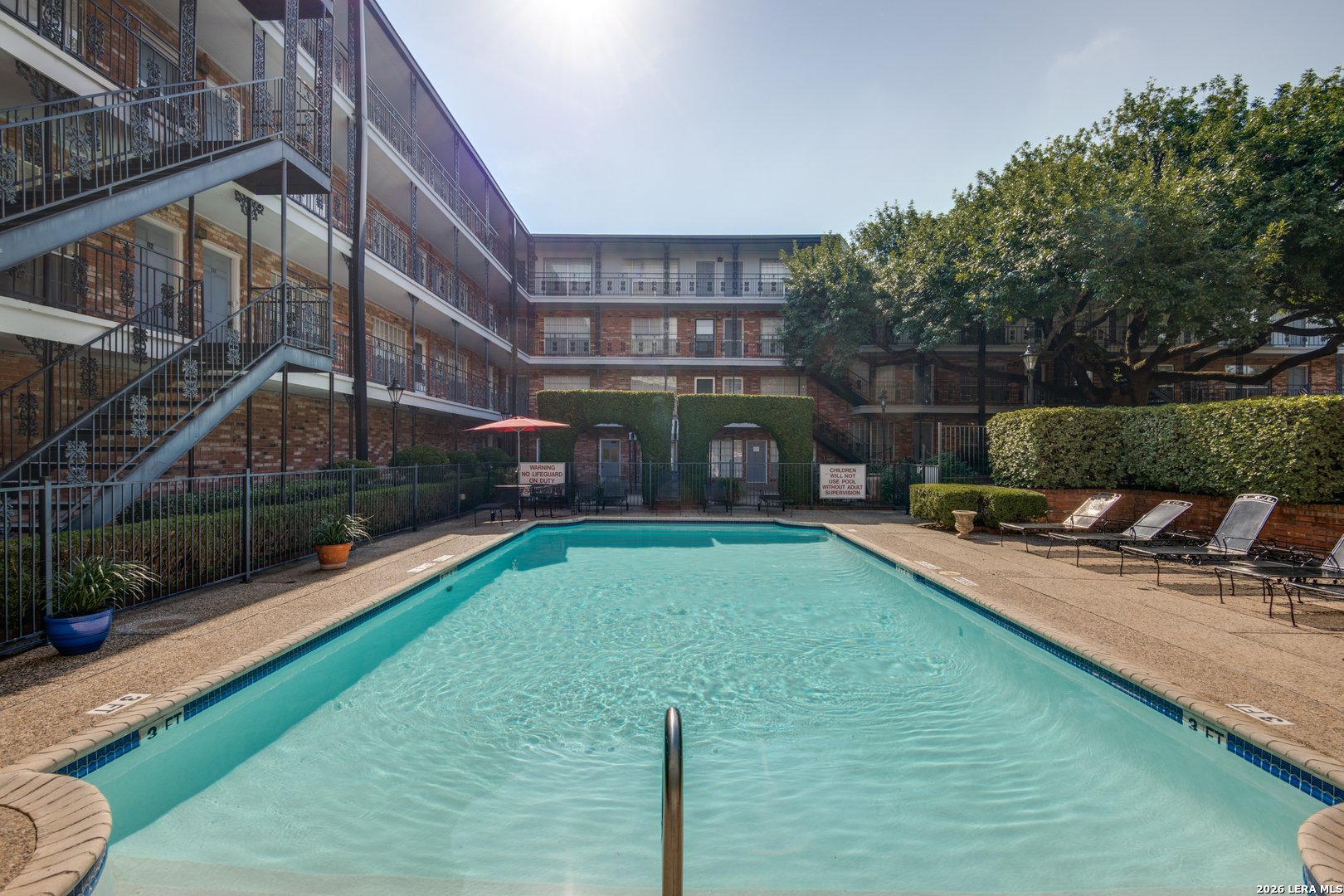 8401 N New Braunfels 207A