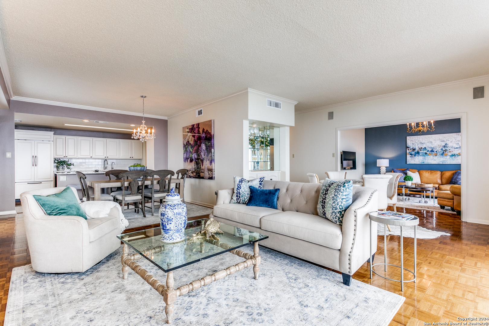700 E HILDEBRAND AVE 1002