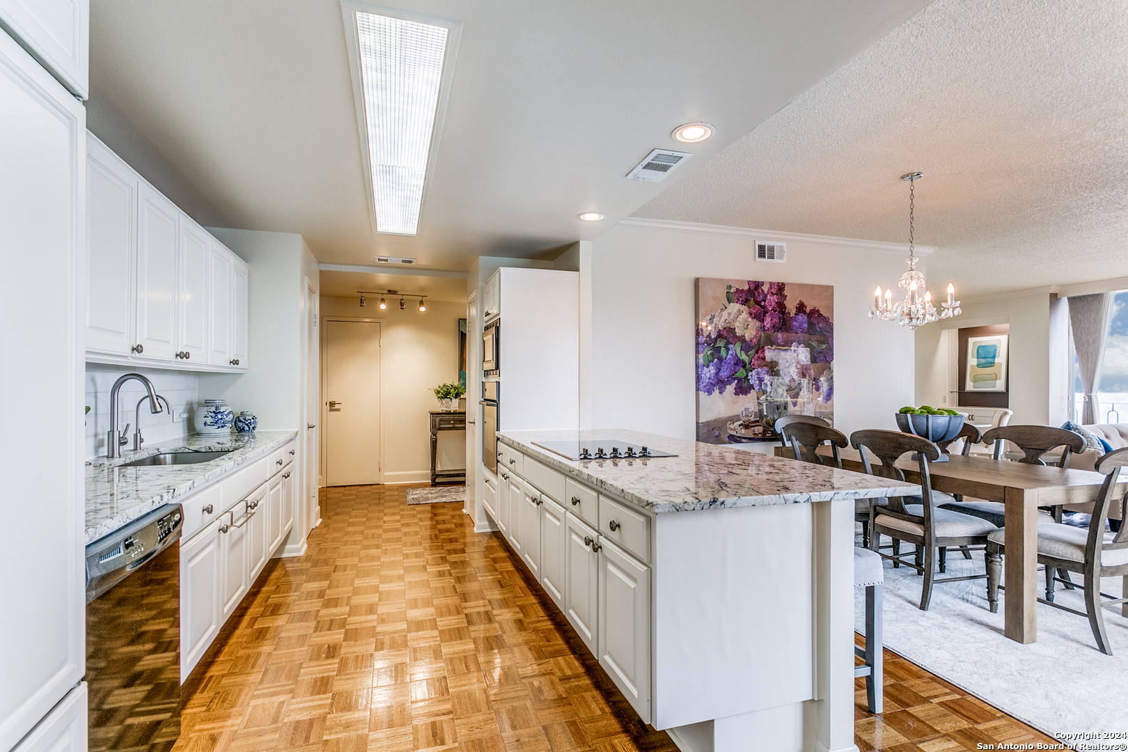 700 E HILDEBRAND AVE 1002