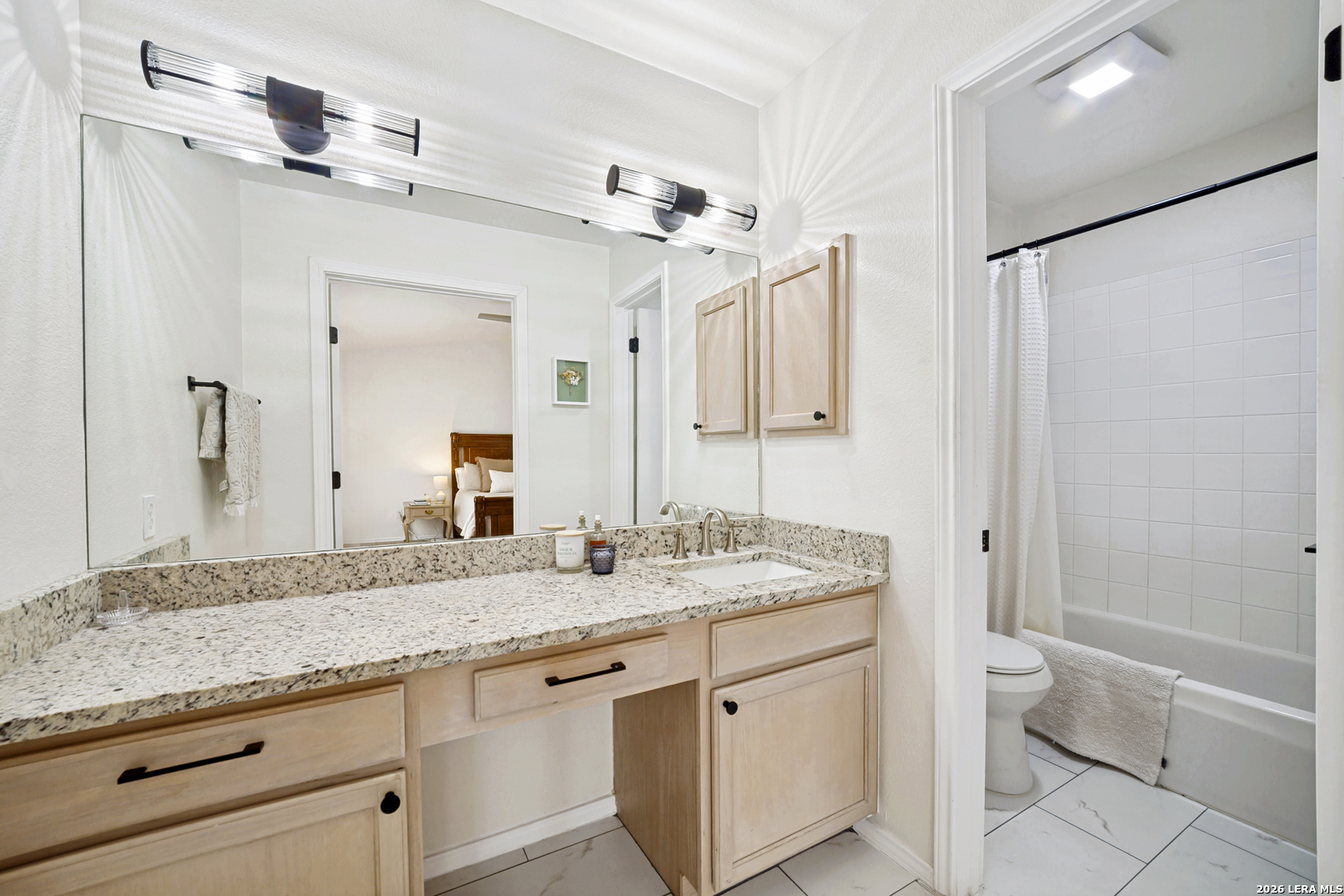 6073 Bantry Bay