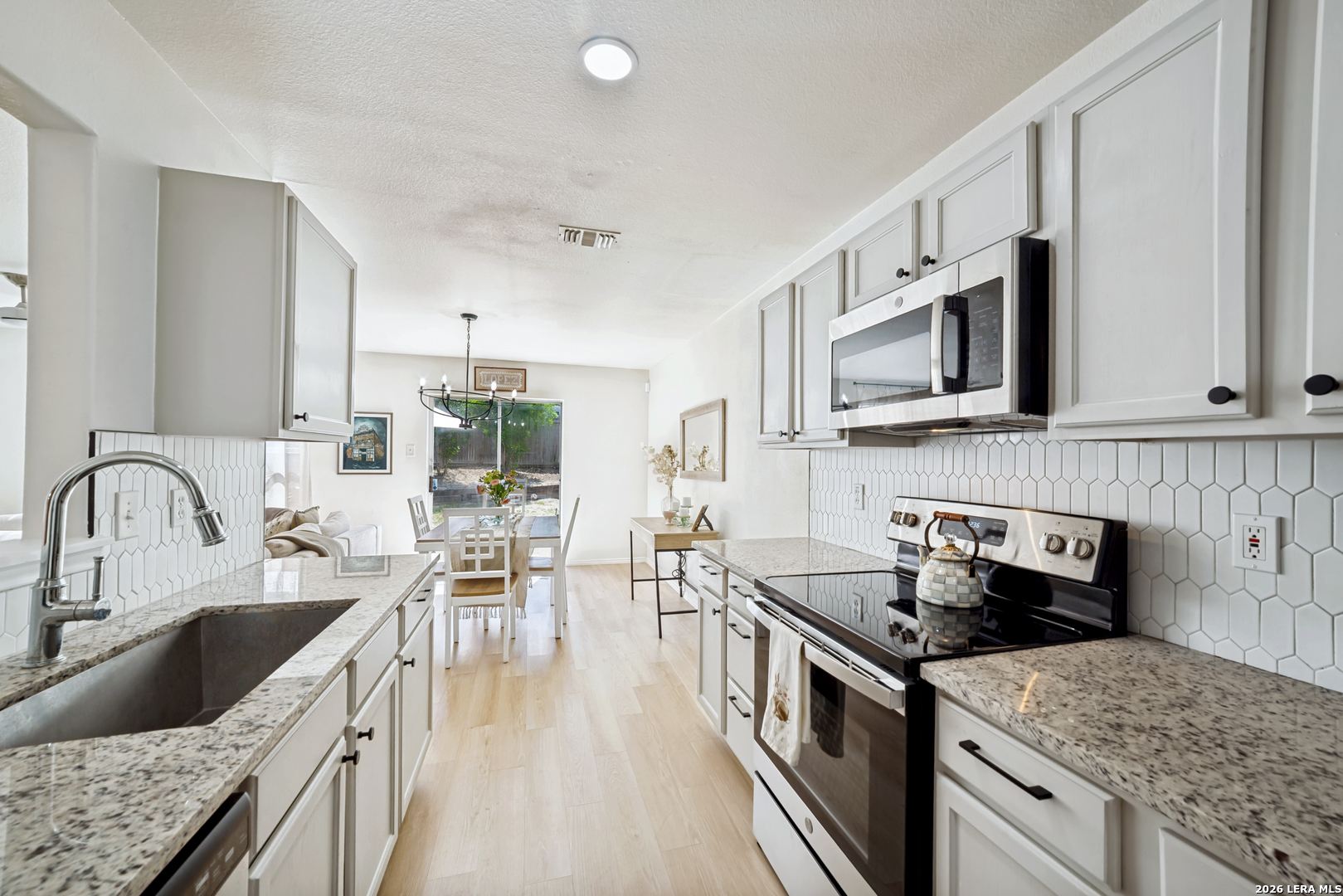 6073 Bantry Bay