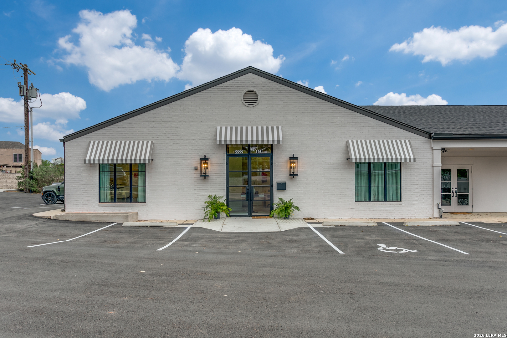 2222 Breezewood Dr 103