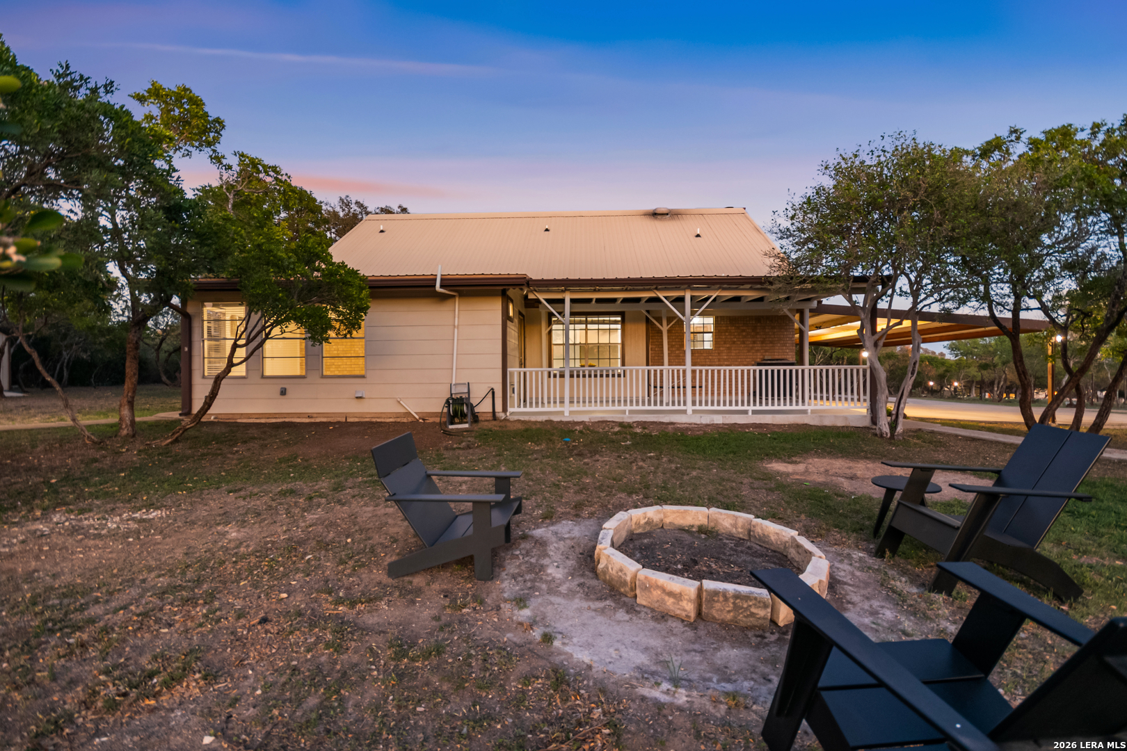 205 rolling oaks
