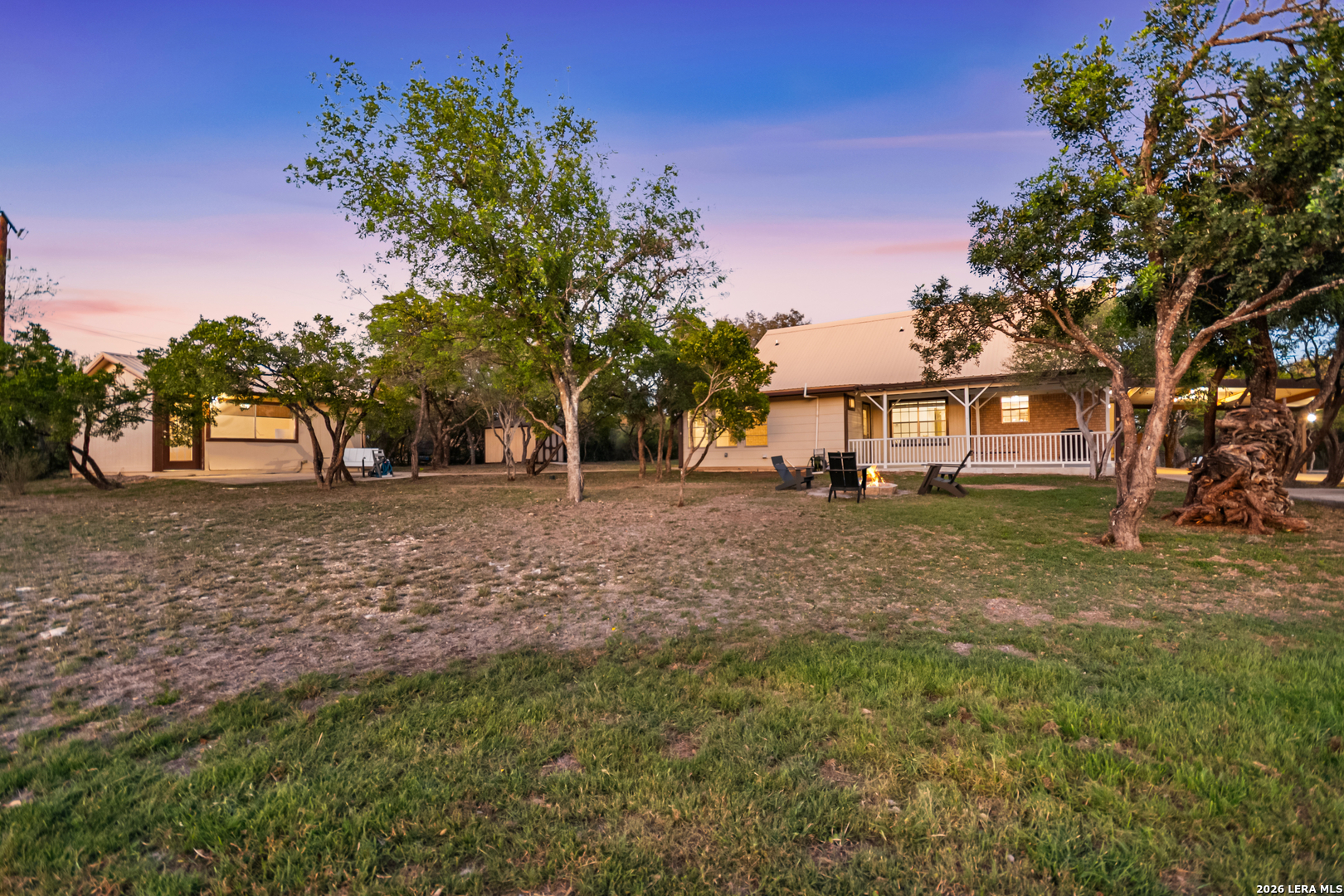 205 rolling oaks