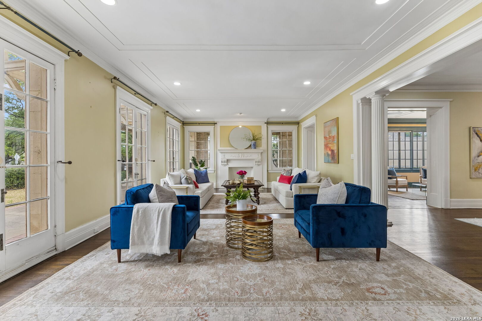 228 W Mulberry Ave