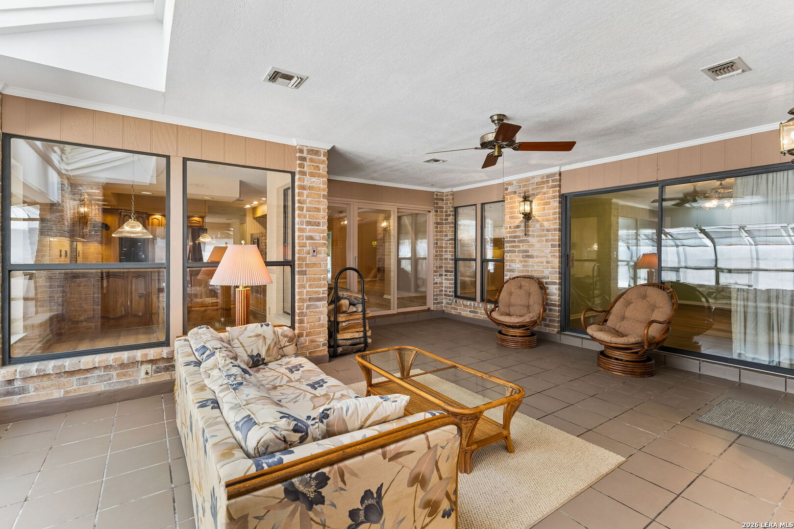 6119 Shady Creek