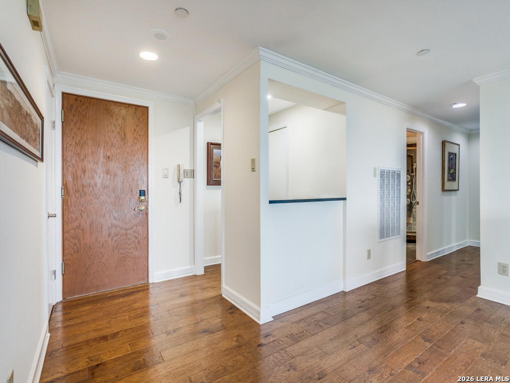 7887 Broadway 905