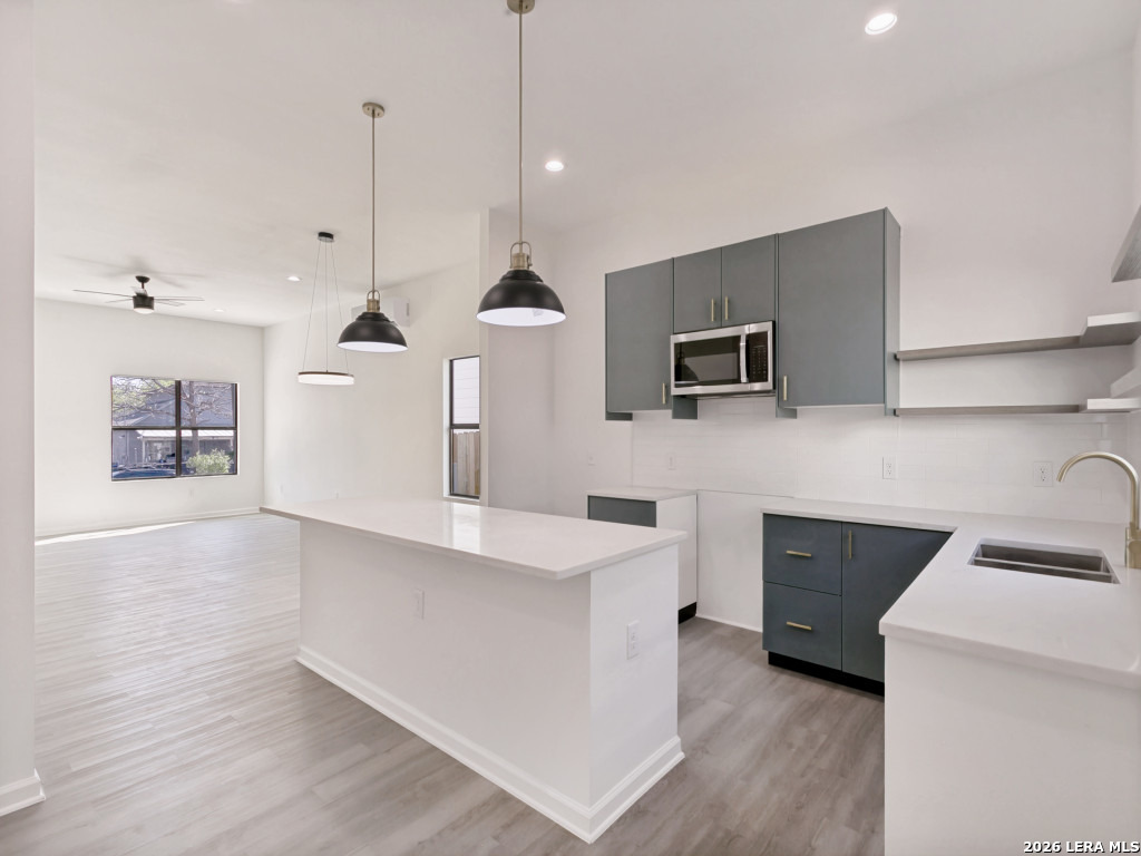 151 Vine St