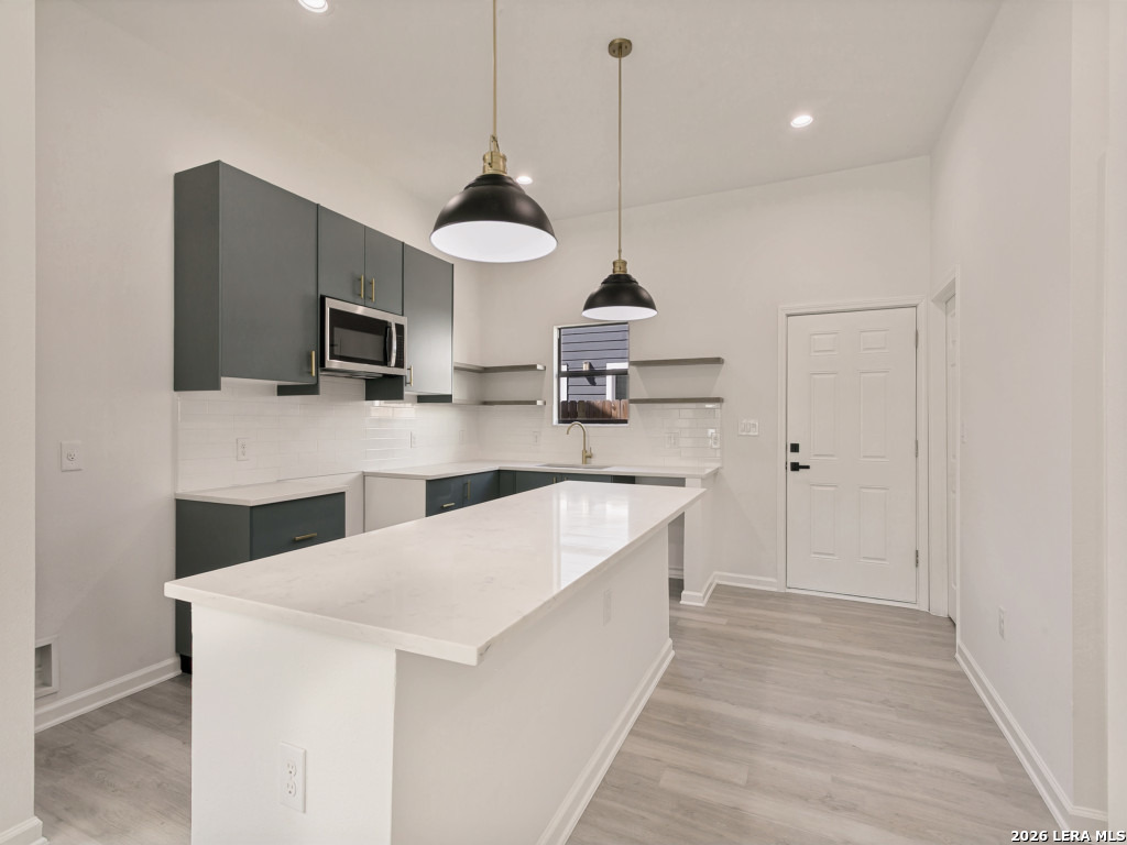 151 Vine St