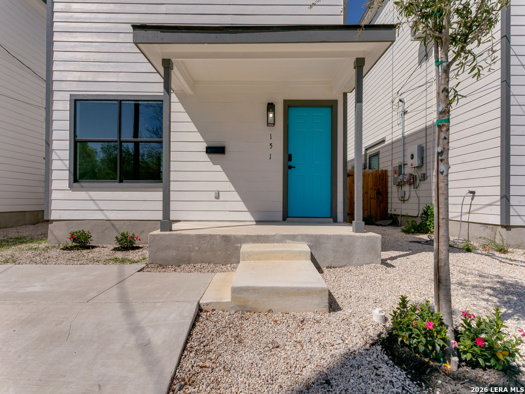 151 Vine St