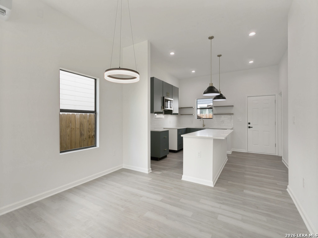 151 Vine St