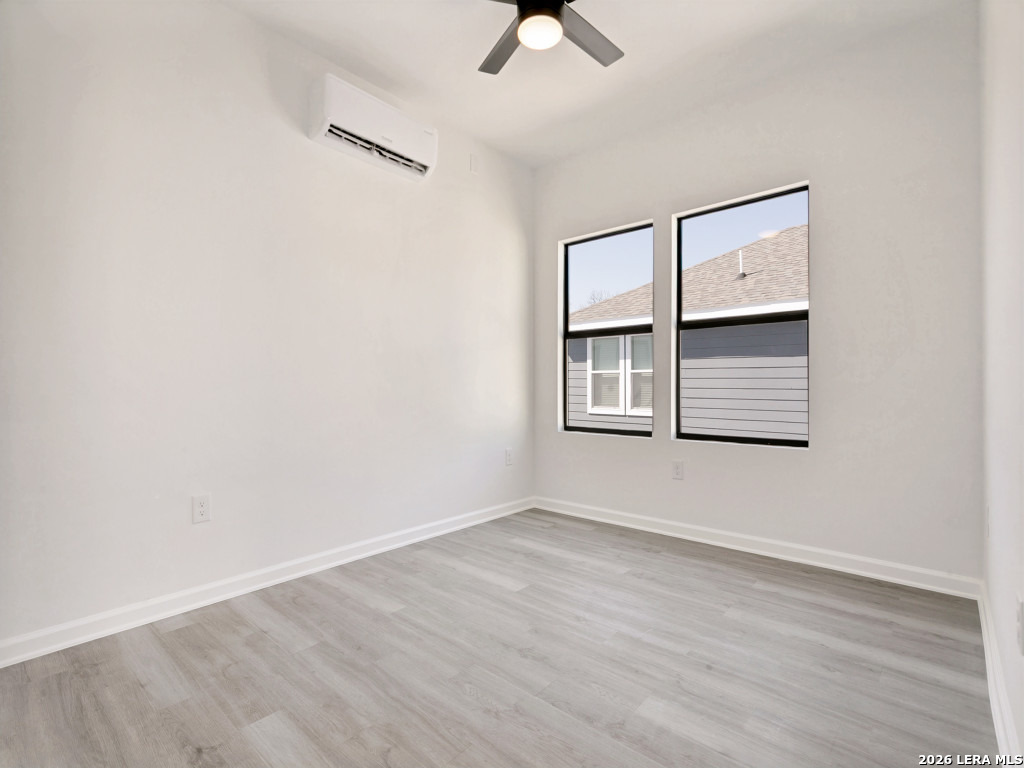 151 Vine St