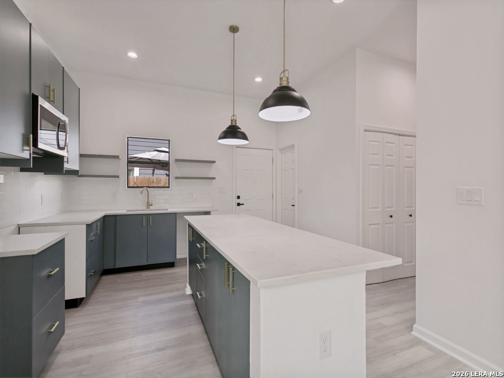 151 Vine St