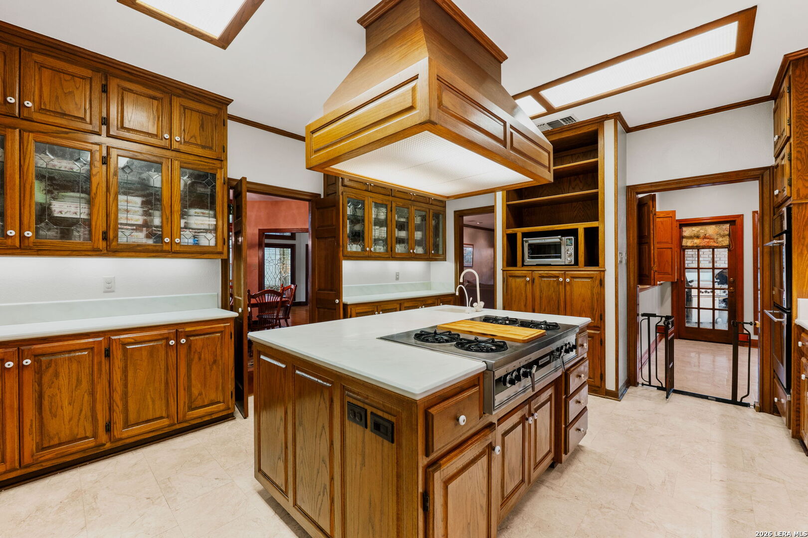 9 Scarborough Square