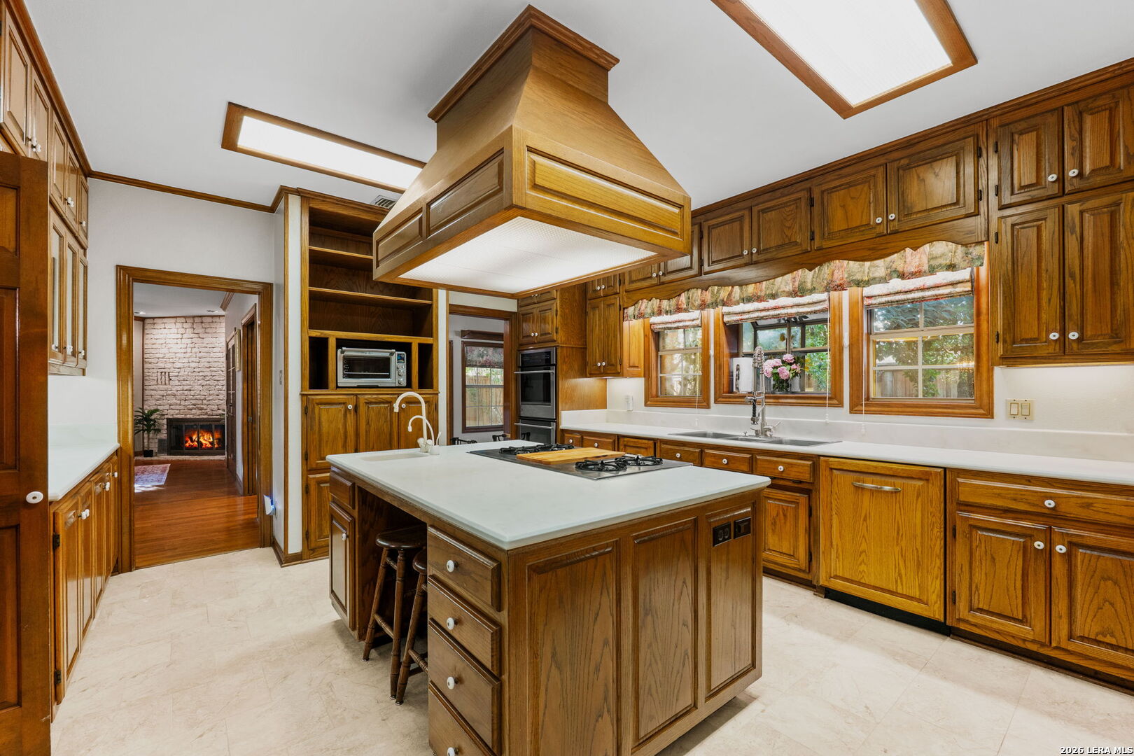 9 Scarborough Square