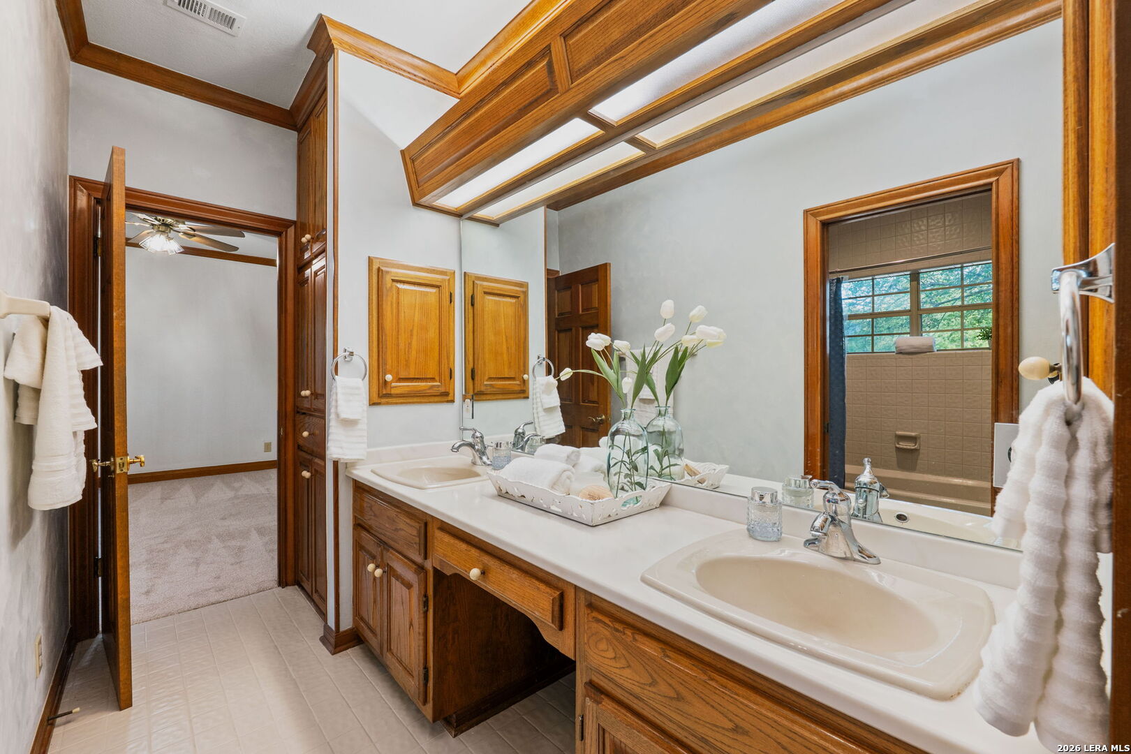 9 Scarborough Square