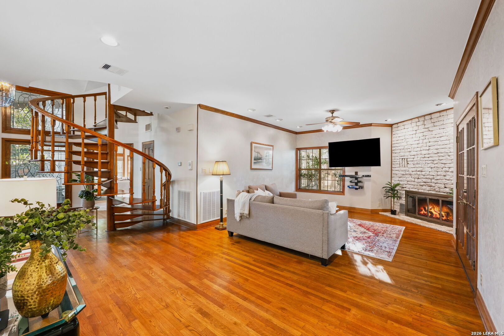 9 Scarborough Square