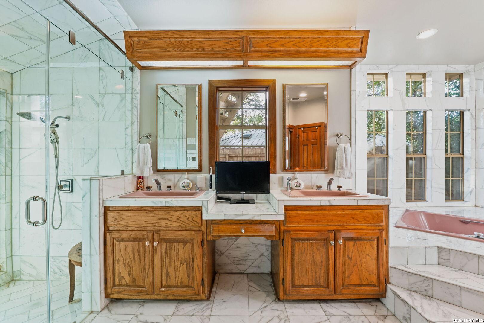 9 Scarborough Square