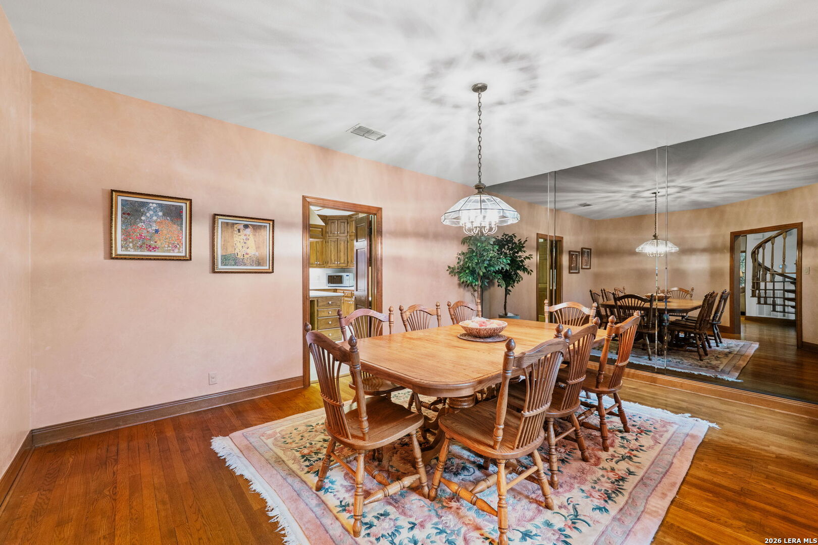 9 Scarborough Square