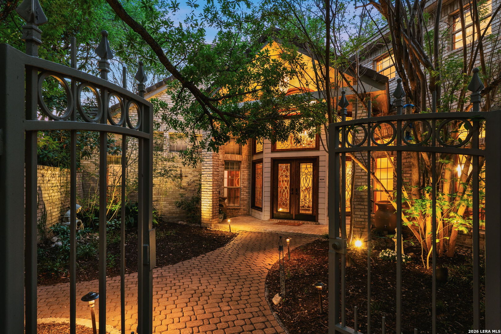 9 Scarborough Square