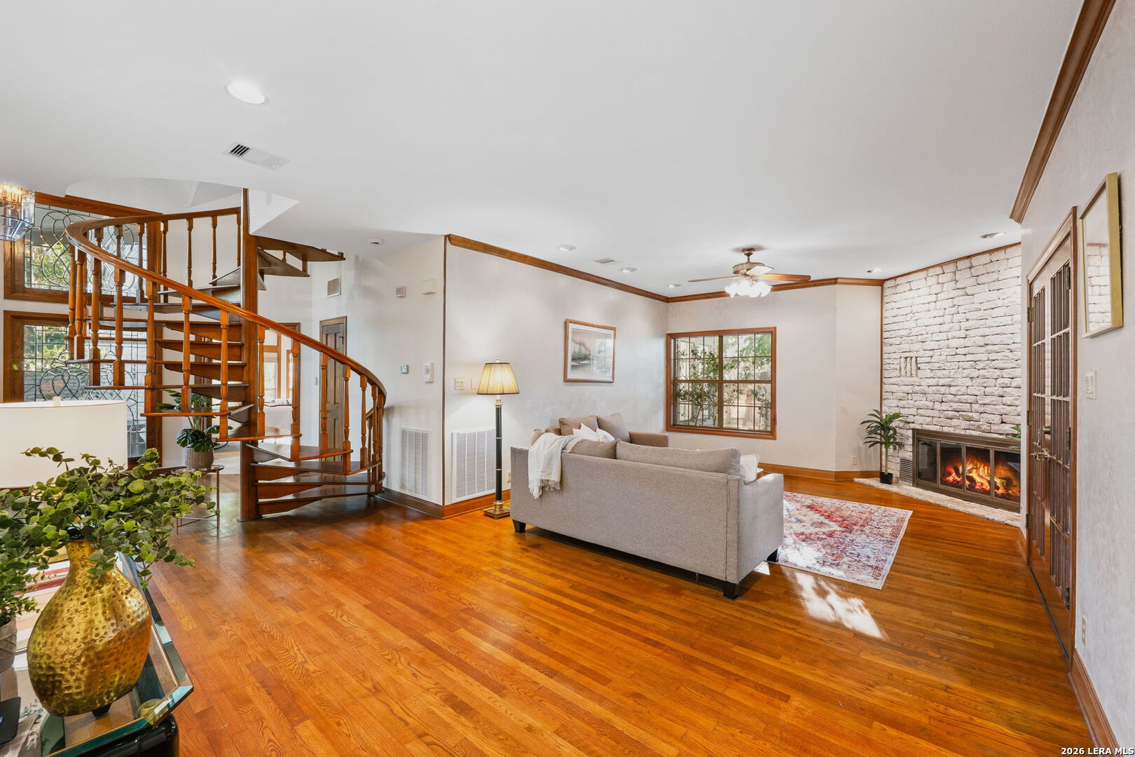 9 Scarborough Square