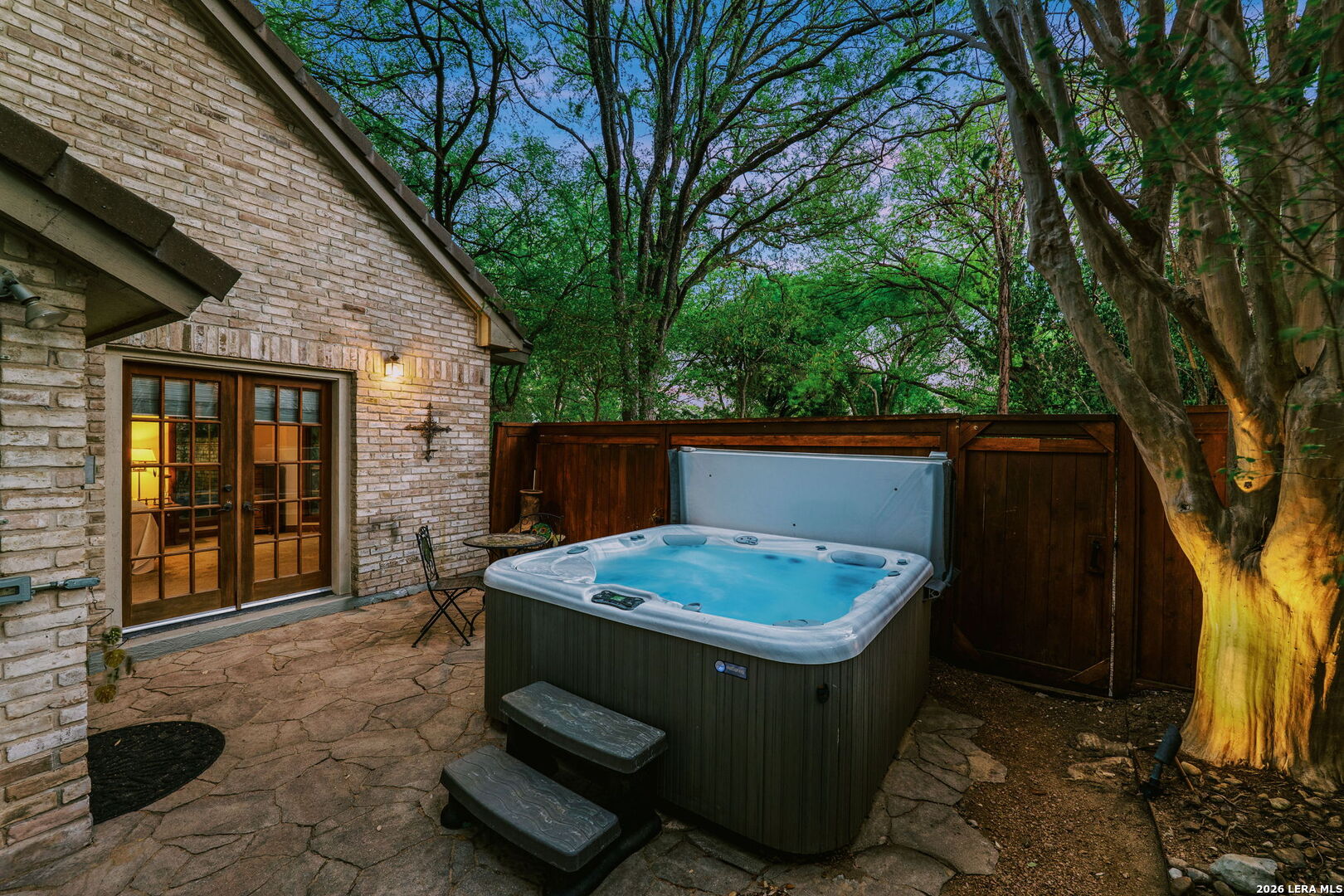 9 Scarborough Square