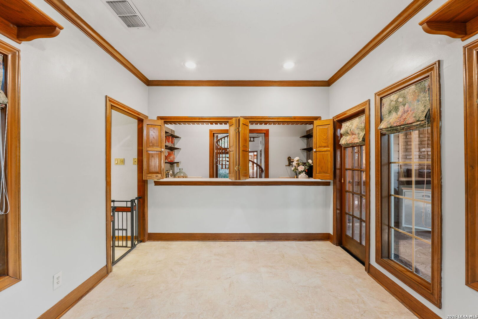 9 Scarborough Square