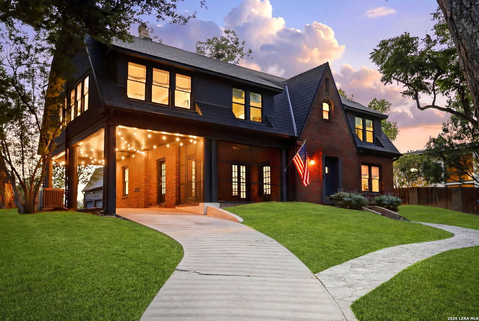 110 Henderson St