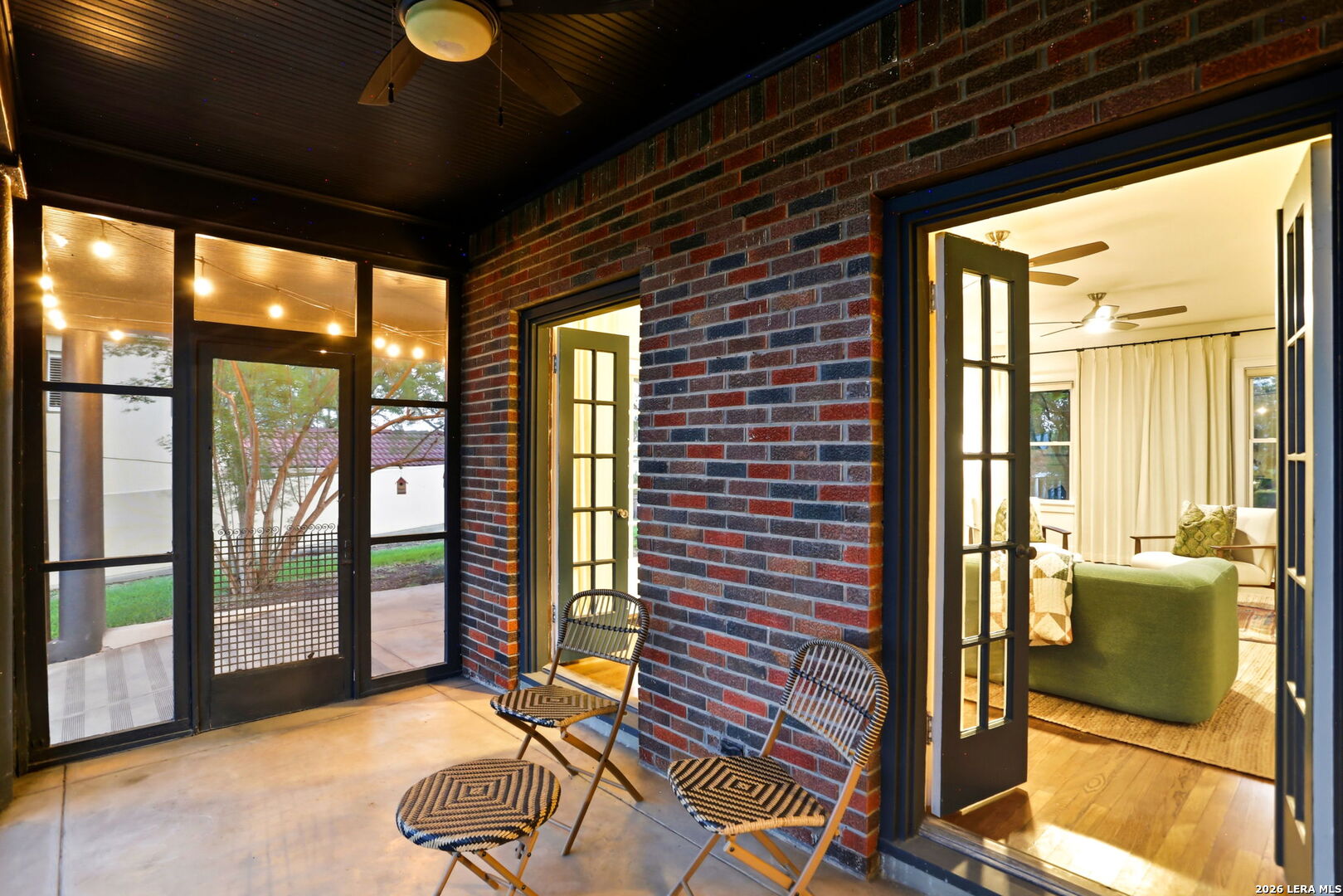 110 Henderson St