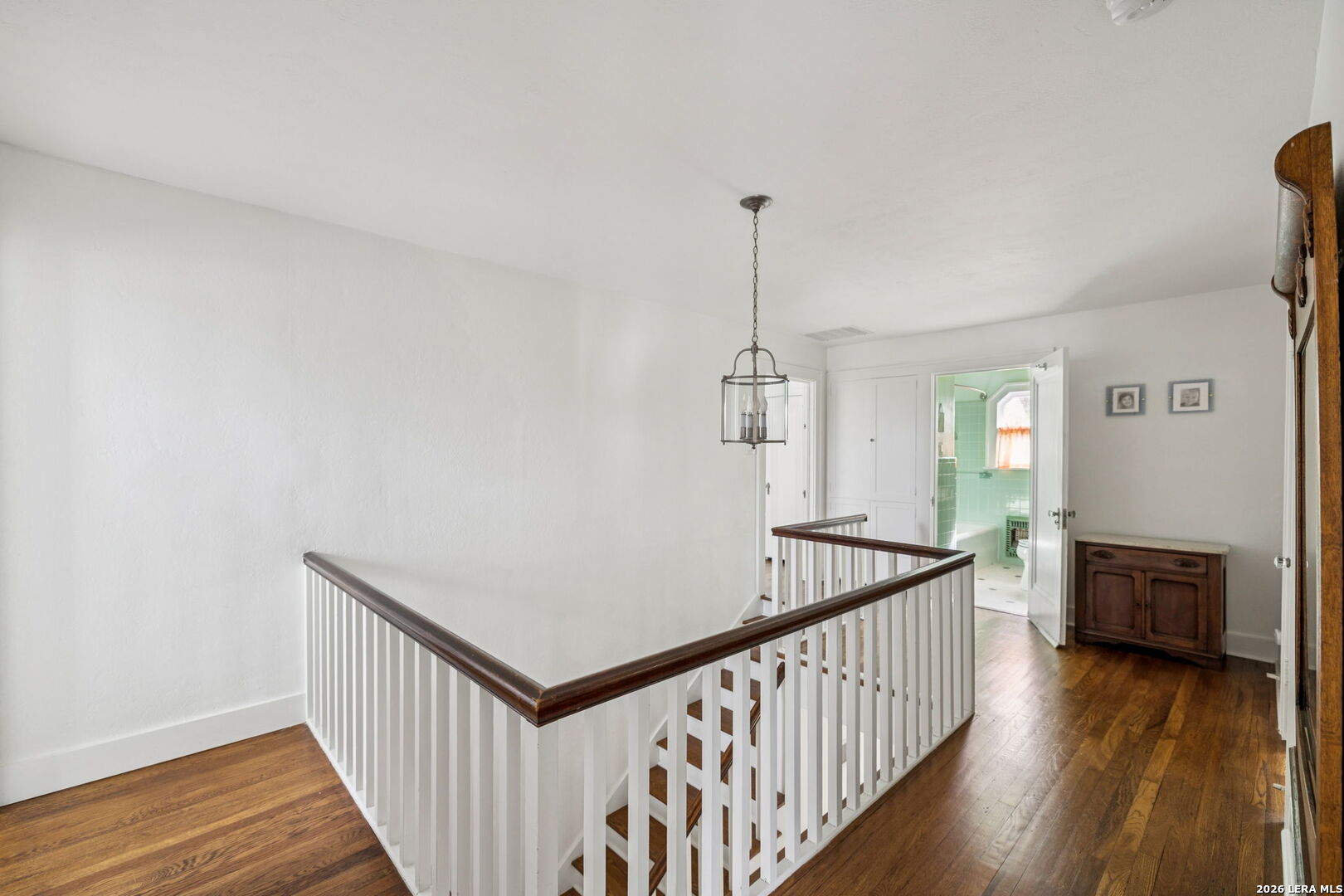 110 Henderson St
